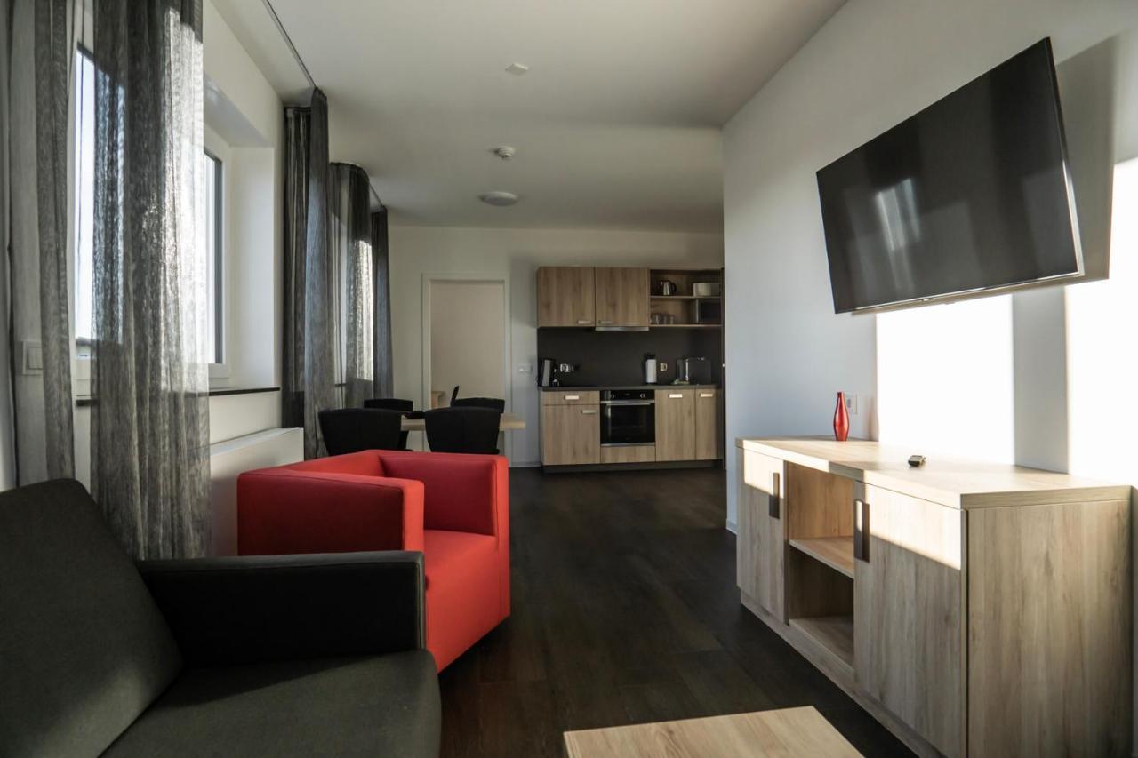 Aparthotel Boardinghouse Karlsdorf-Neuthard Extérieur photo